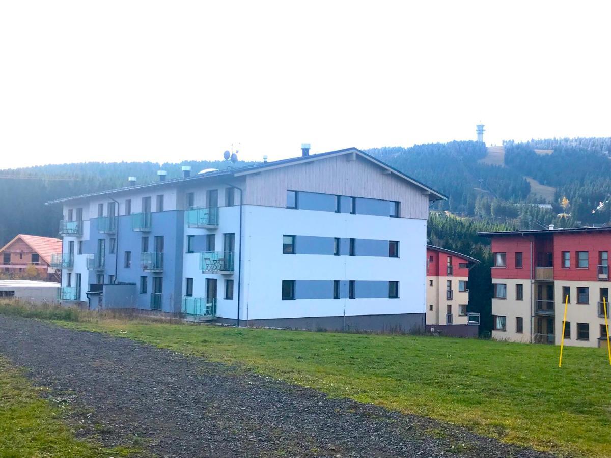 Luxury Keilberg Apartment Loučná pod Klínovcem Zewnętrze zdjęcie